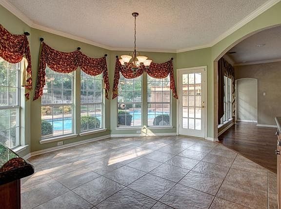 4th image of 101 Belmont Place Cir