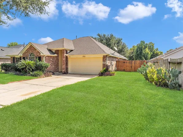 7318 Crestbury Ln, Cypress, TX 77433