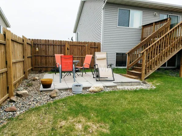 3434 16th St S, Moorhead, MN 56560