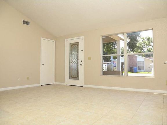 3rd image of 6403 Derby Ct