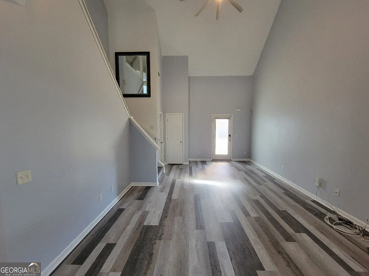 Building Photo - 175 Stillwood Dr