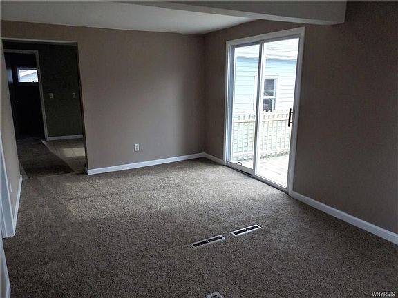 2nd image of 6983 Wellington Dr