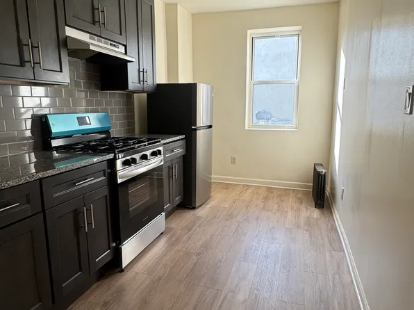 1804 West Eighth Street image 1 of 14