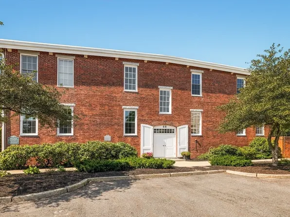 48 Kent St APT 5, Newburyport, MA 01950