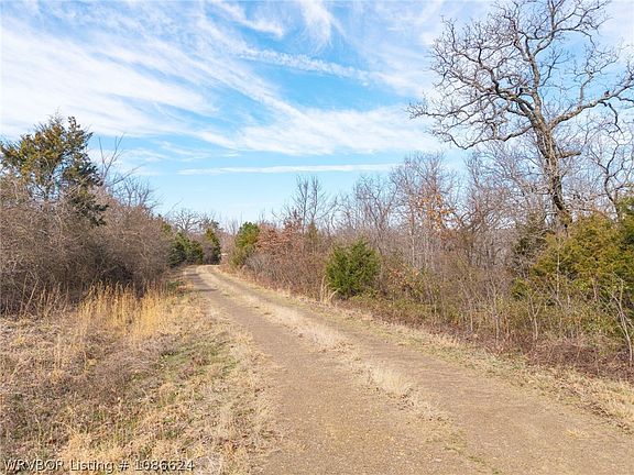 4th image of W Clarks Chapel Rd