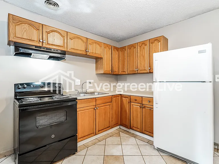 3533 Wyncote Rd — Photo 6