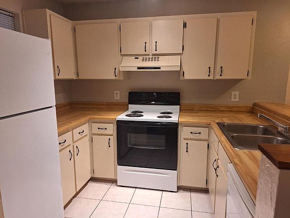 3rd image of 109 SE 16th Ave APT Q101