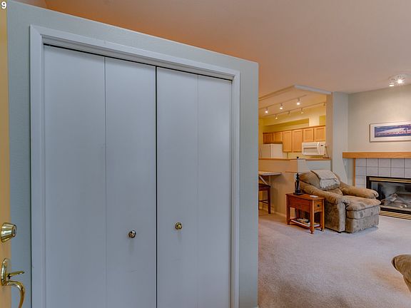 4th image of 13210 SE 7th St #25