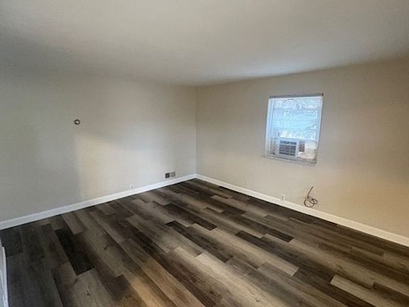 2nd image of 1512 E Gardner Ln APT 2