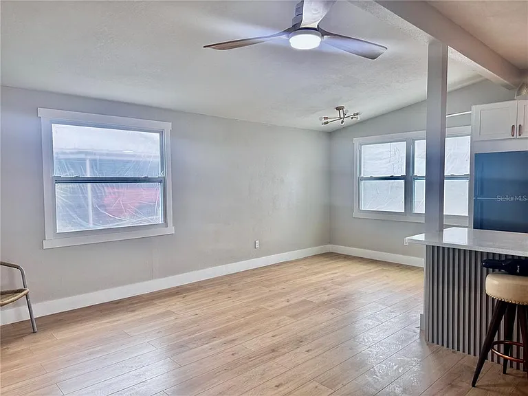 3205 E Shadowlawn Ave — Photo 6