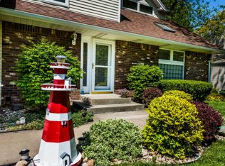 3895 Maple Ln, Berrien Springs, MI 49103