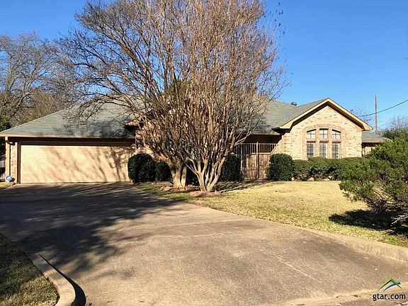 2nd image of 3112 Williamsburg Cir