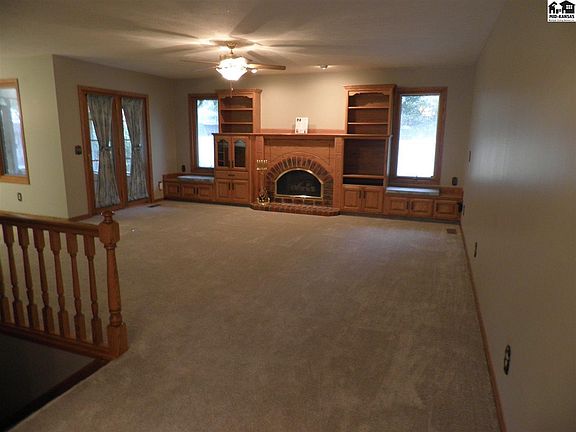 3rd image of 2702 Dickens Dr