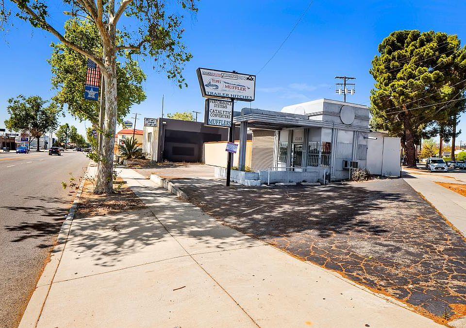 1st image of 11515 Whittier Blvd