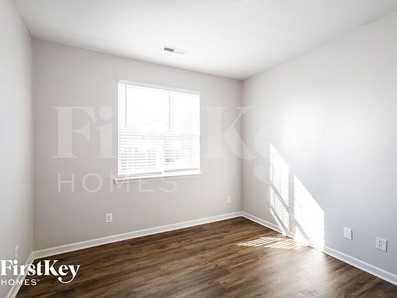 5th image of 6036 Grove Creek Ln