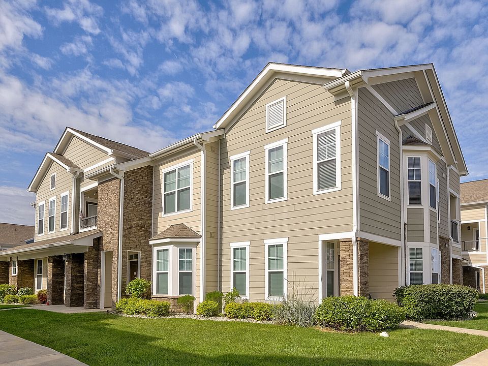 1st image of 7145 Anderson Dr #1513