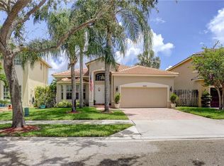 16411 Sapphire Pl, Weston, FL 33331