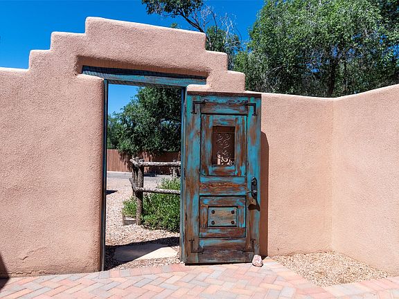 2nd image of 244 Casados St APT 1