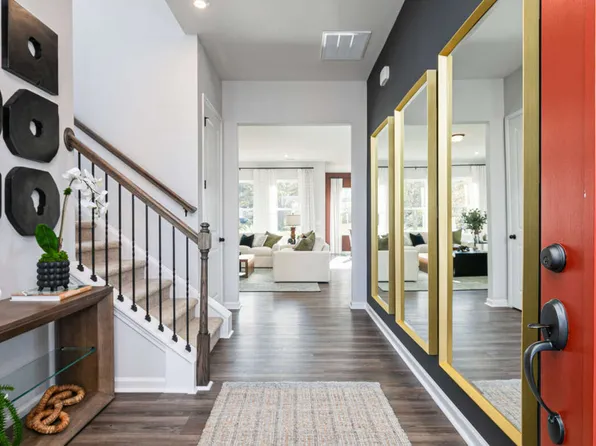 215 Artisan Dr, Acworth, GA 30102