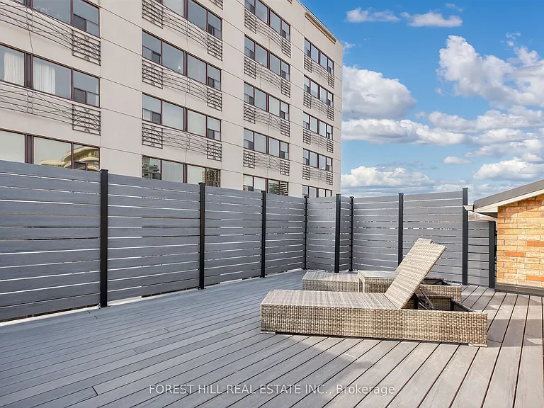 29 Webster Ave — Photo 41
