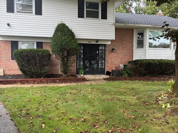 8 Geier Ct, Randallstown, MD 21133