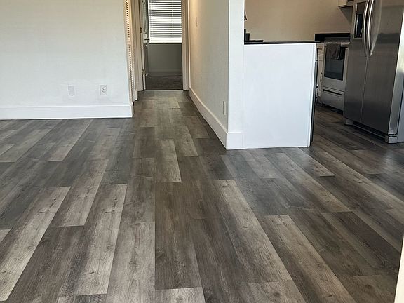 3rd image of 4721 Bayshore Dr #H-1