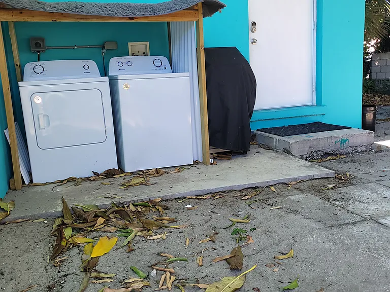 Onsite Washer and Dryer View