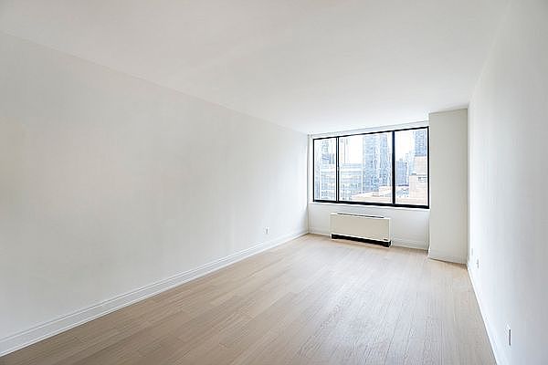 1st image of 1 Columbus Pl APT S17h