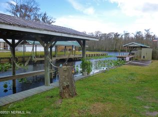 134 Jill Ln, Satsuma, FL 32189