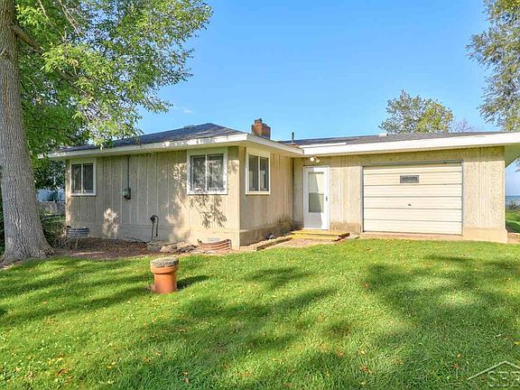 2nd image of 6885 Debralyn Dr