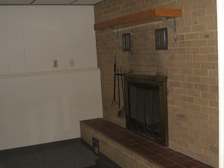 419 N Davis Ave #2 — Photo 2
