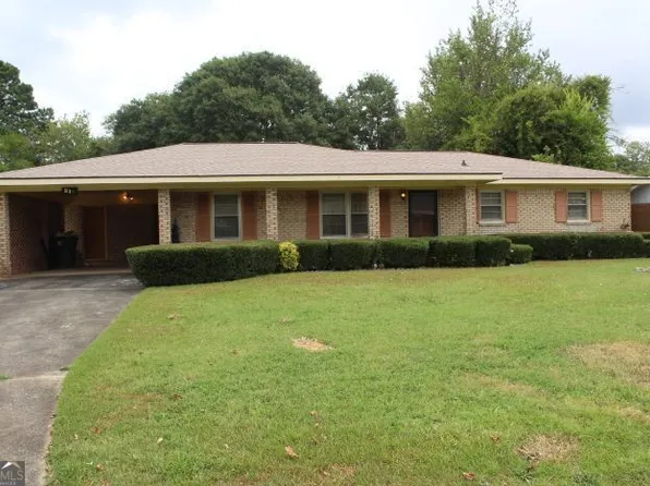 213 Emory Dr, Warner Robins, GA 31093