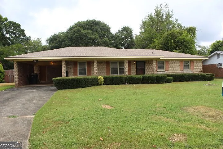 213 Emory Dr photo 1
