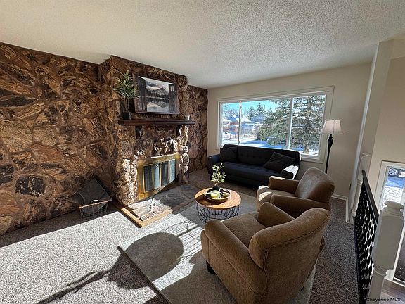 2nd image of 7106 Willshire Blvd