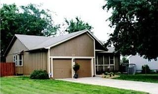 5th image of 1614 SE Brome Cir