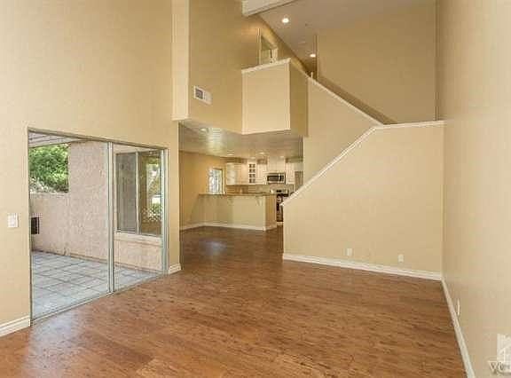 3rd image of 410 N Via Colinas