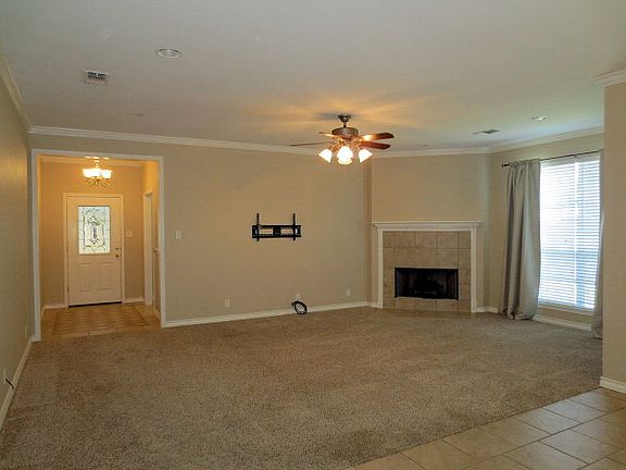 3rd image of 5001 Joy Dr