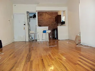 Rented by Picture Realty Inc.