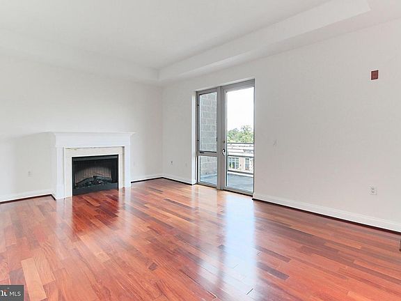 5th image of 513 W Broad St APT 711