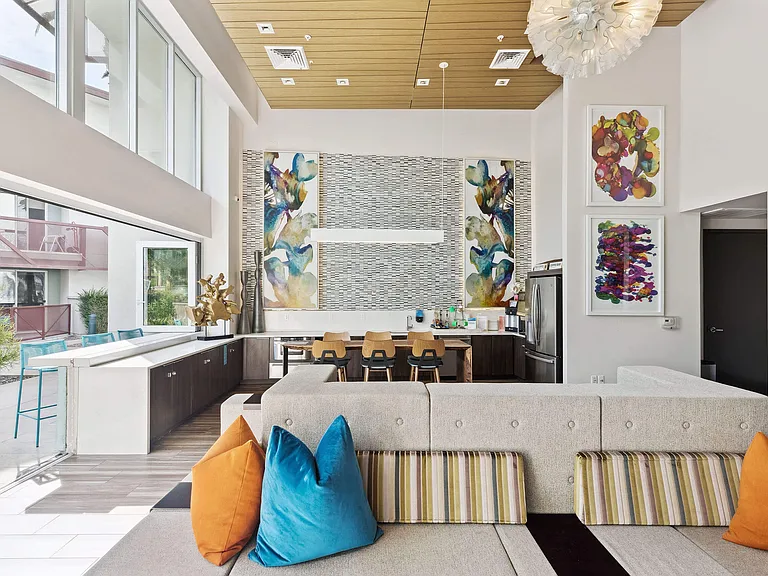 The Standard Scottsdale — Photo 16