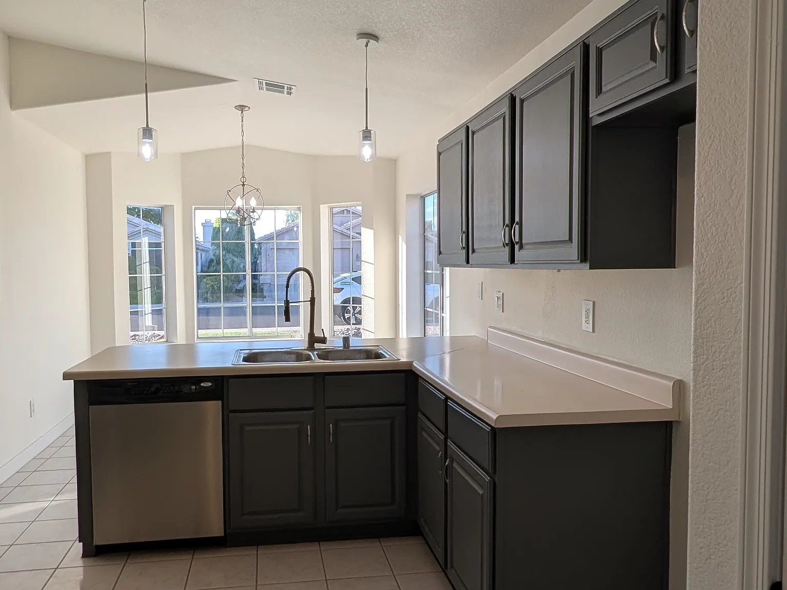 3 bed, 1528 sqft, $2,775 — Photo 4