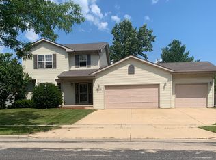 1356 Swordleaf Ln, Sun Prairie, WI 53590