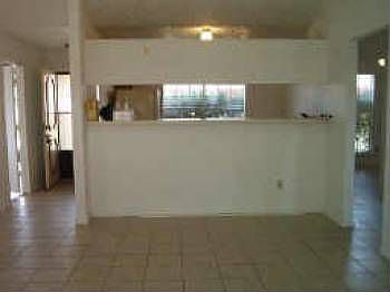 4th image of 1022 Woodbridge Ave