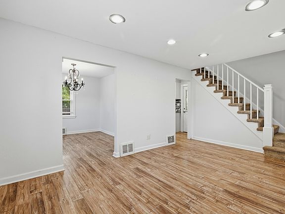 4th image of 3616 Coolidge Ave