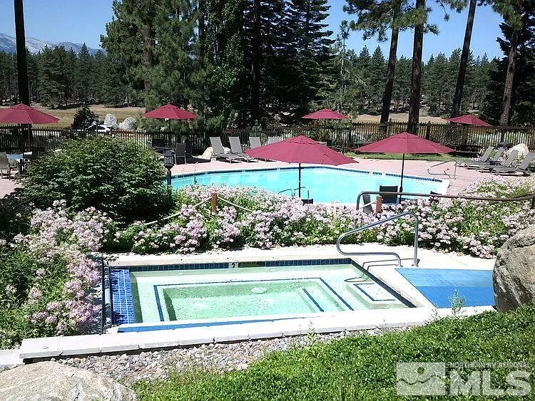 Hot tub and pool at the clubhouse