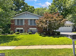 6908 Rochambeau Pl, Springfield, VA 22153