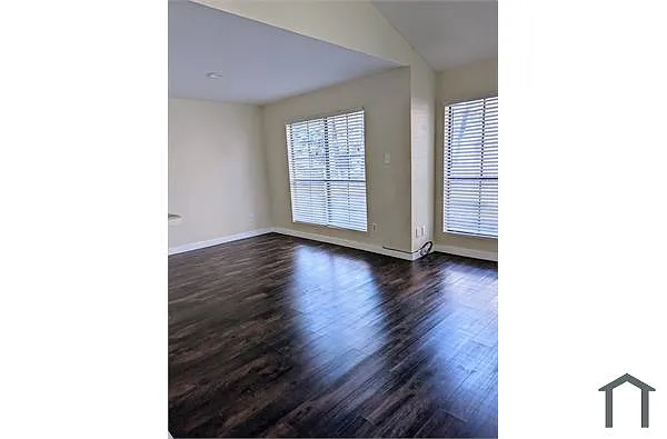 Photo 2 of 12 - 7200 T C Jester Blvd #201 - Houston, TX Building Photo - 7200 T C Jester Blvd #201
