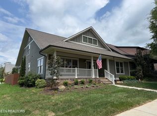 484 Bobcat Run Dr, Loudon, TN 37774