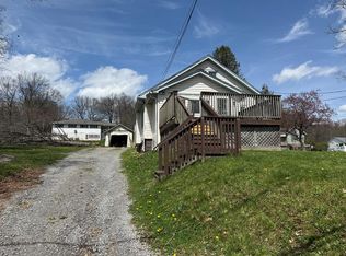 1118 Old Mercer Rd, Franklin, PA 16323