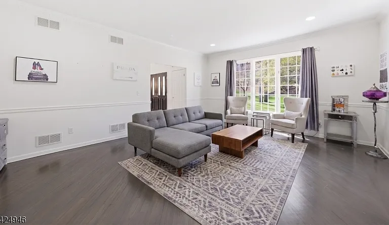 11 Rosewood Ln — Photo 24